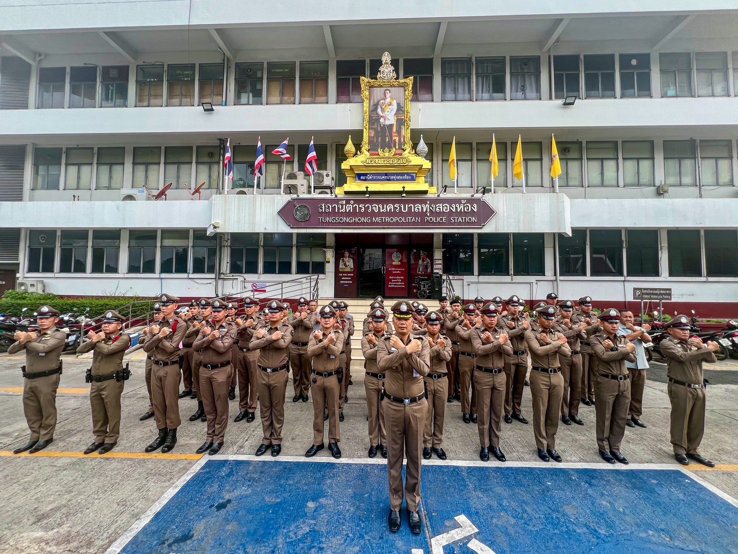 LINE ALBUM ต่อต้านการคอร์รับชั่น ปี 68 250415 1