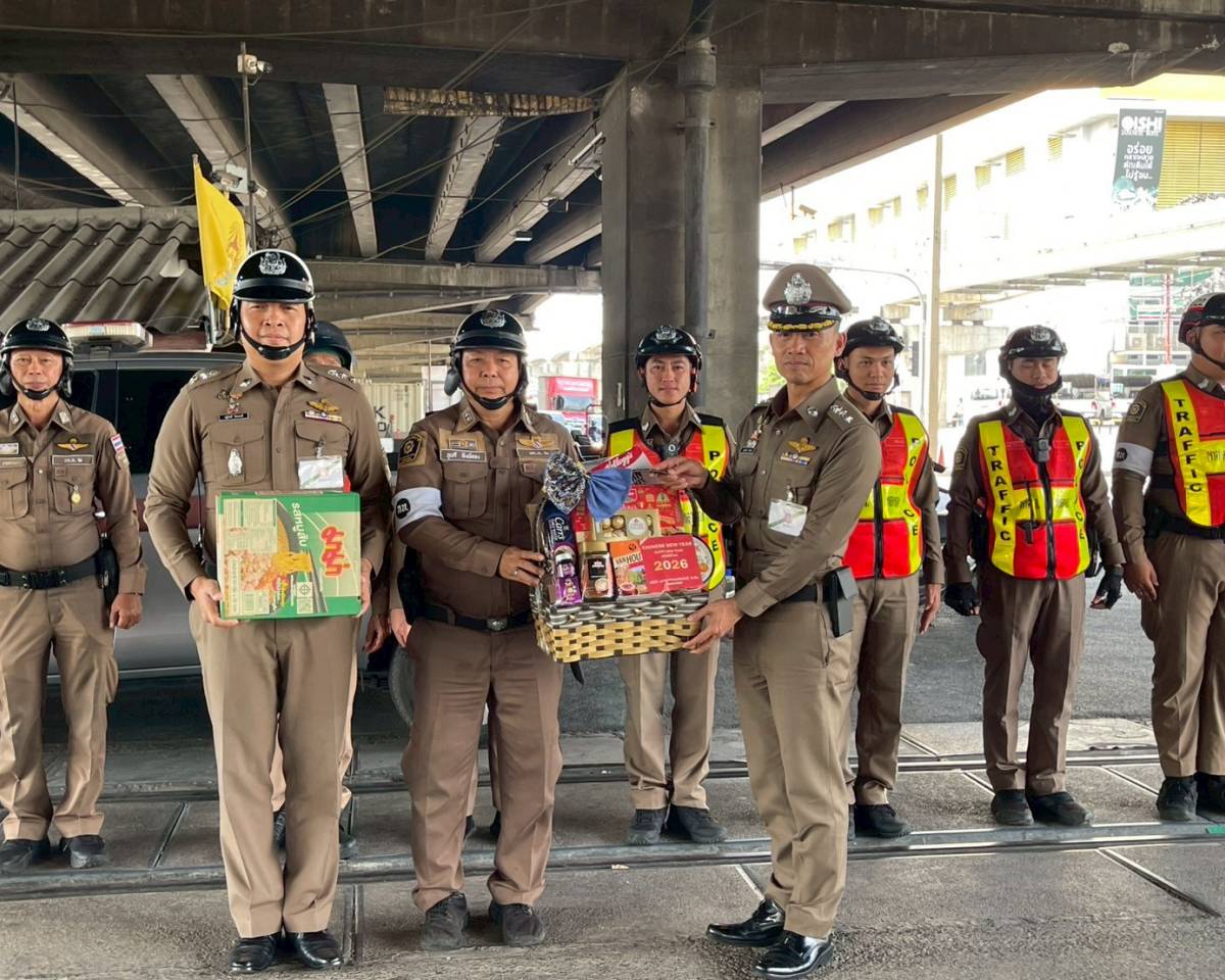 ให้นโยบายและสร้างขวัญกำลังใจผู้ใต้บังคับบัญชา(ฝ่ายจราจร)